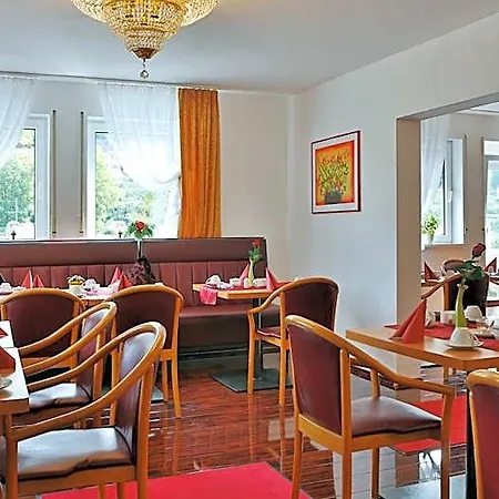 Szálloda Neckarlux 3*