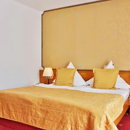 Neckarlux Szálloda 3*