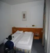 Neckarlux 3*
