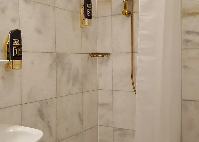 奈克卡尔拉科斯酒店